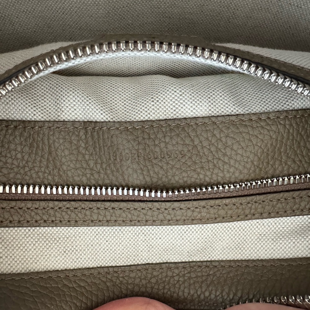 SALE******Gucci Jumbo GG Taupe Leather Medium Crossbody - Picture 7 of 9